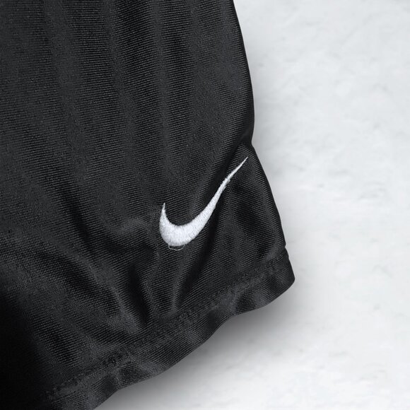 Nike Vintage Retro Shorts - Picture 4 of 5